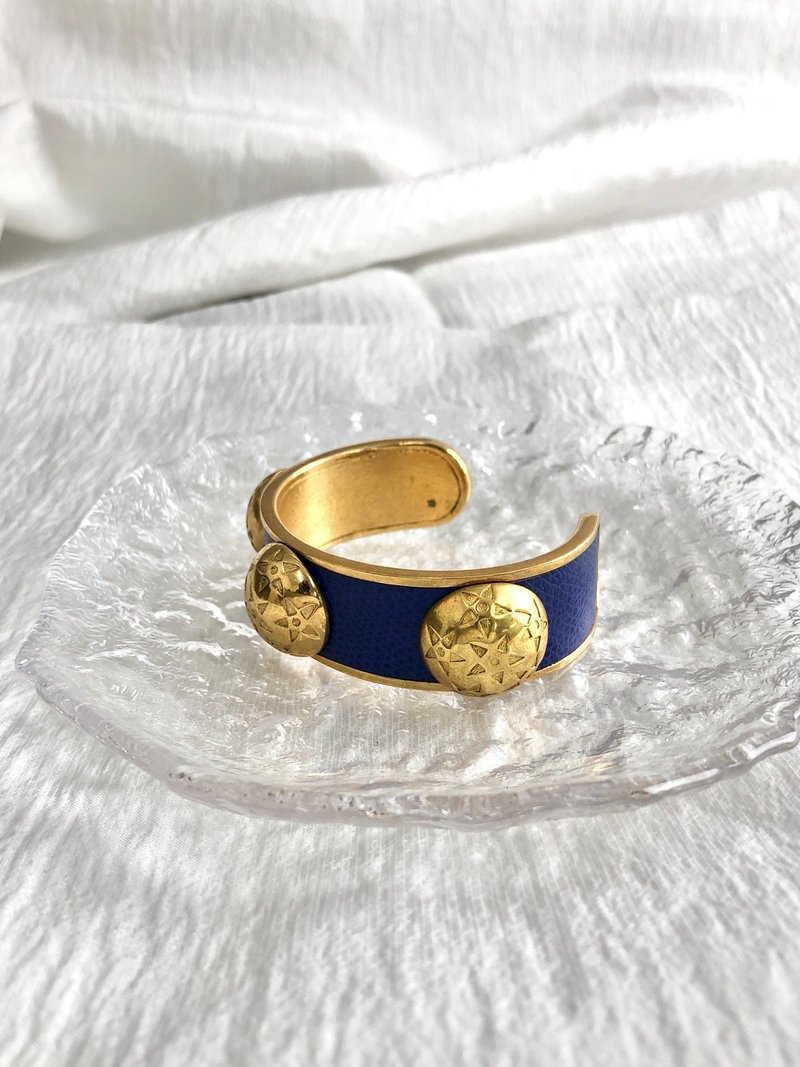 【 日本直送　名牌中古包 】CELINE セリーヌ バングル ブルー スターボール vintage ヴィンテージ オールド 85vn4y - 手鍊/手環 - 其他金屬 藍色
