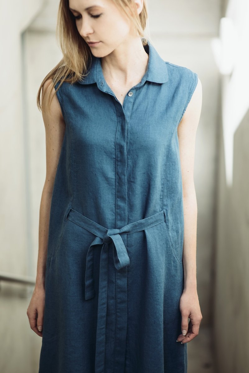 Natural Linen Dress With Pleated Back Motumo - 14S2 - 連身裙 - 亞麻 多色