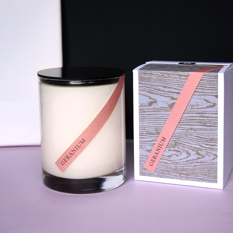 Elegant floral fragrance │ Huayang Qinmi Pure Plant Soy Wax Essential Oil Candle - Candles & Candle Holders - Plants & Flowers Pink
