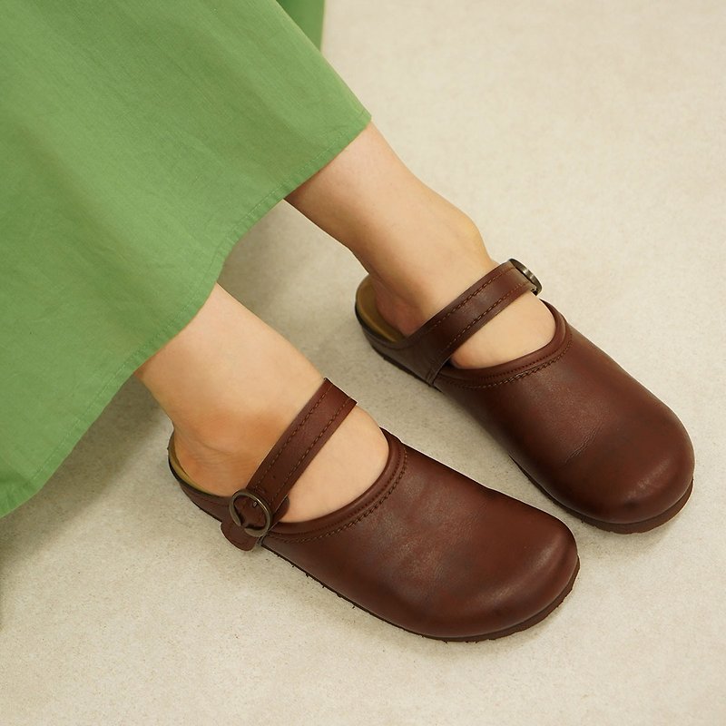 Clog Sandals Vegan Leather Flat Shoes Comfort Shoes Made in Japan A0285 [Ships in 10-24 days] - รองเท้าลำลองผู้หญิง - หนังเทียม สีนำ้ตาล
