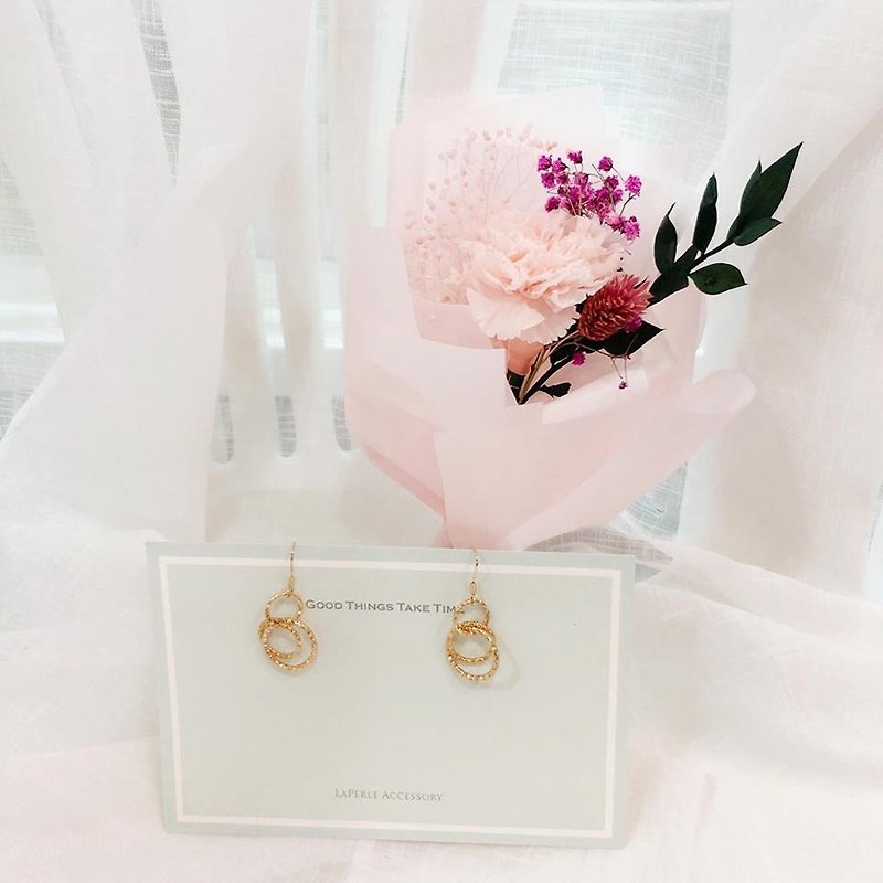 Mother's Day Carnation Preserved Flower Gift Box Earrings Birthday - ต่างหู - โลหะ สีทอง