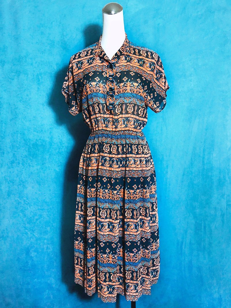 Classic Totem Short Sleeve Long Vintage Dress / Bring back VINTAGE abroad - ชุดเดรส - เส้นใยสังเคราะห์ หลากหลายสี