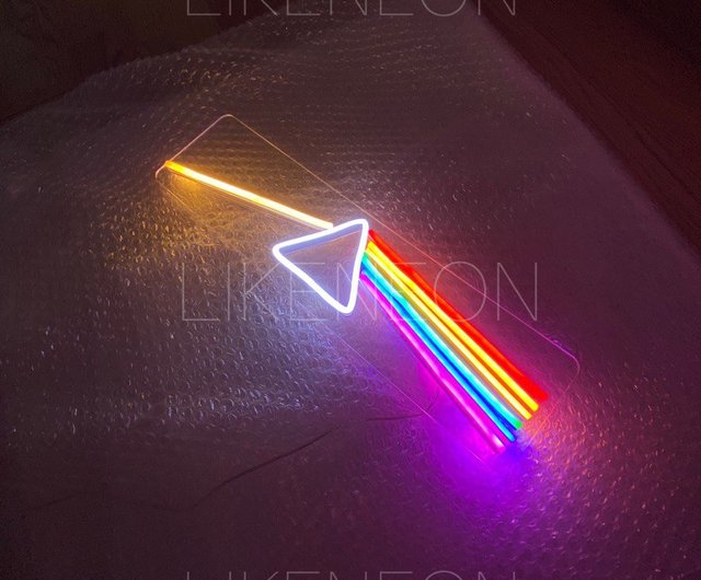 pink floyd neon sign