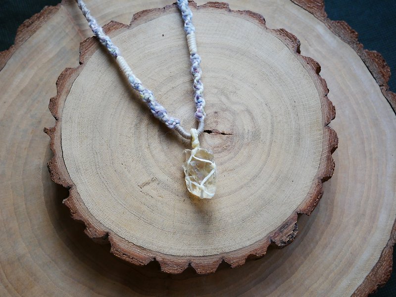 N28/SS23~citrine l Wax thread l hand-twisted wool l hand-woven l raw mineral necklace - Necklaces - Crystal Gold