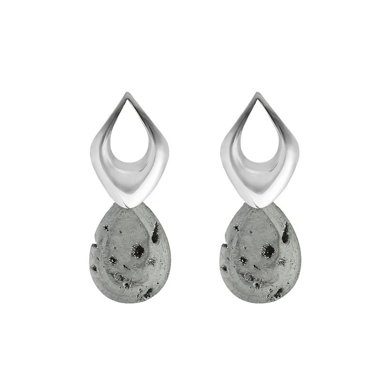 VAYU CRYSTAL EARRING - Earrings & Clip-ons - Gemstone Silver