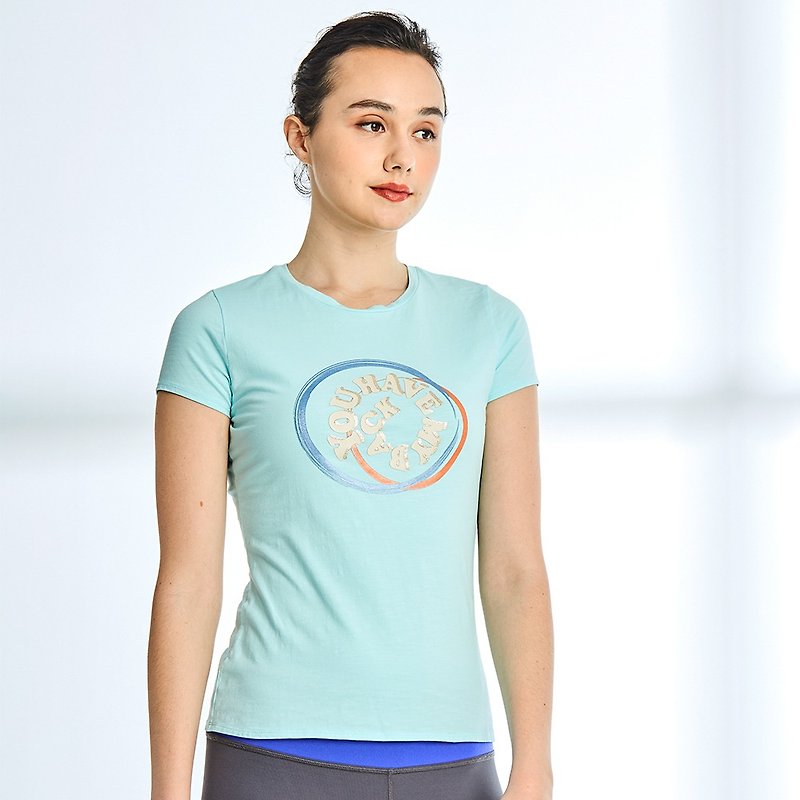 Chest Graphic T-shirt - เสื้อยืดผู้หญิง - ผ้าฝ้าย/ผ้าลินิน สีน้ำเงิน