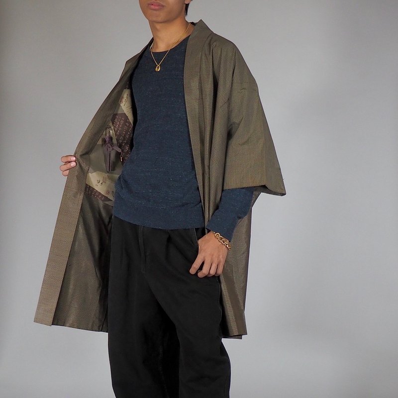 【日本製造】1980年代復古日式羽織、黑色羽織外套、吉祥圖案 - 男夾克/外套 - 絲．絹 咖啡色