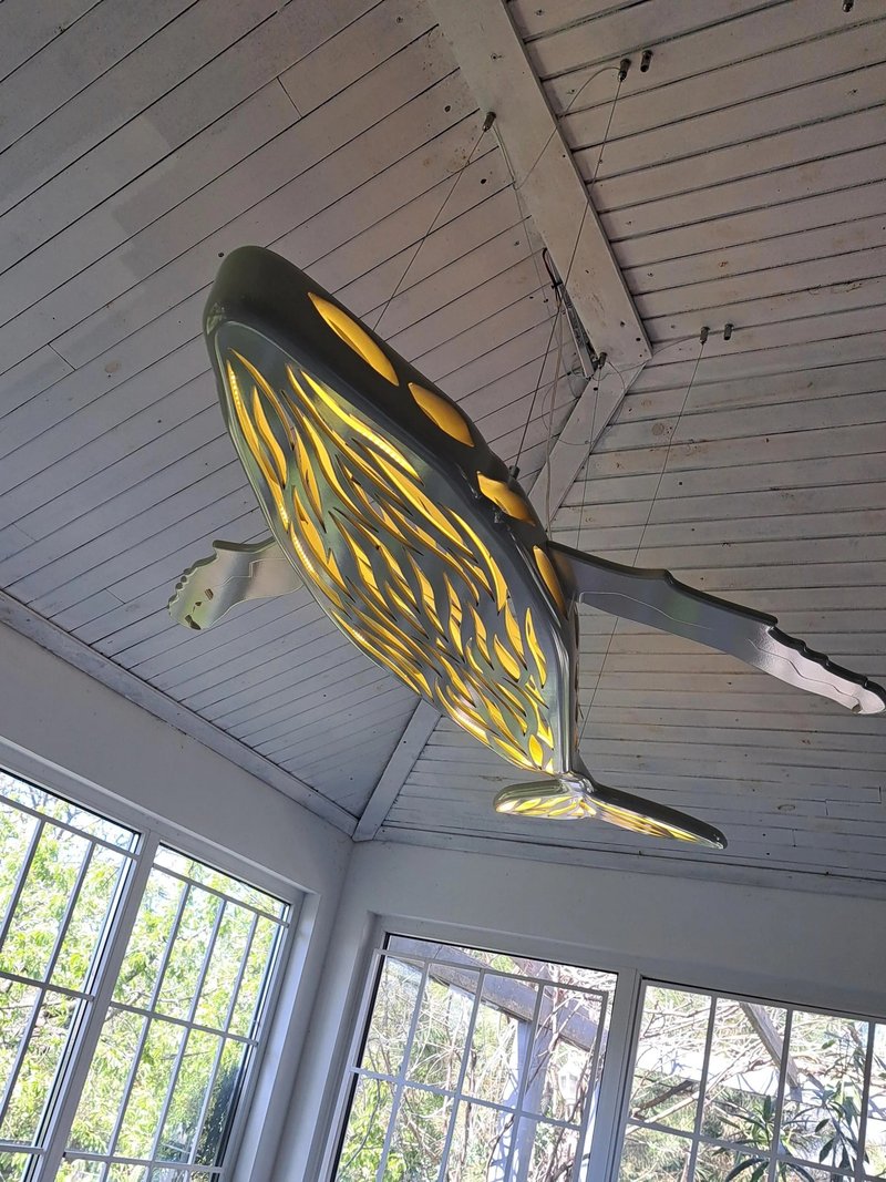 Whale Ceiling Light with Illuminated Body, Ocean Theme Pendant Lamp - 燈具/燈飾 - 木頭 灰色