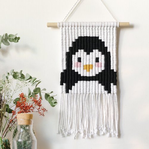 Penquin Macrame for the Modern Home Book