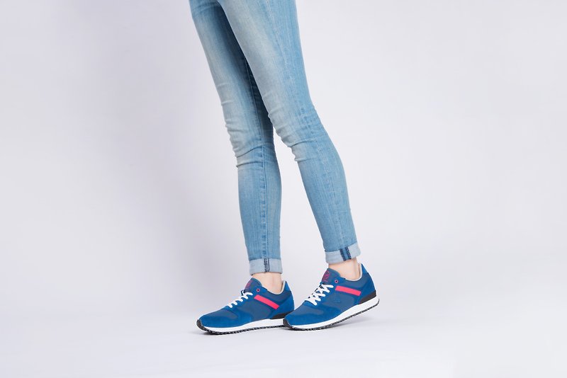 寶特瓶製休閒鞋  La Lande 復古慢跑鞋    寶藍/桃紅   女生款 - 男款運動鞋 - 環保材質 藍色