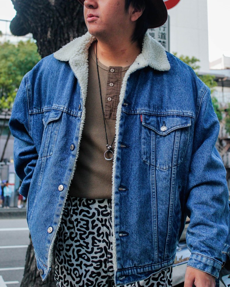 Tsubasa.Y│**Variety of options**branded lambswool denim jacket Levi's lambswool vintage - เสื้อโค้ทผู้ชาย - ผ้าฝ้าย/ผ้าลินิน สีน้ำเงิน