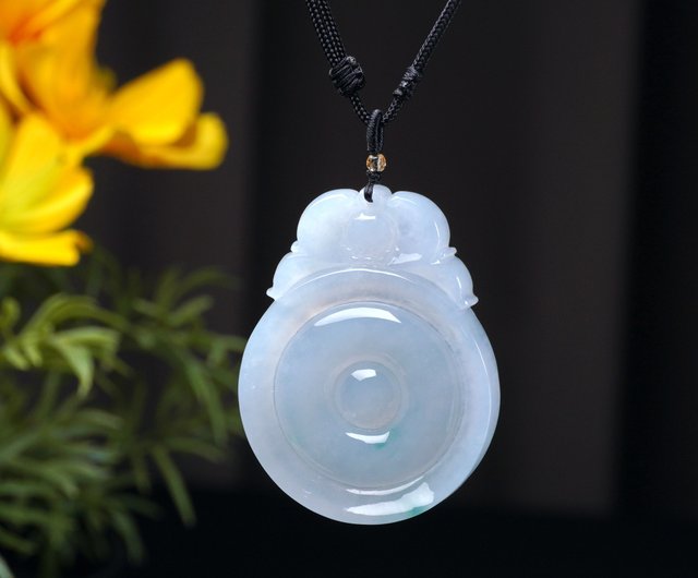 専用ページ❣️氷種小粒翡翠 ネックレス 祝福の兆し] 浮かぶ花々をあしらった氷のような翡翠ネックレス
