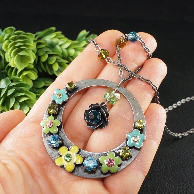 Yellow Blue Green Swarovski Crystal Enamel Flower Round Pendant Necklace Jewelry - 項鍊 - 水晶 銀色