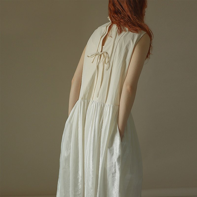White Cotton&Satin Striped Patchwork Sleeveless Dress - ชุดเดรส - ผ้าฝ้าย/ผ้าลินิน 