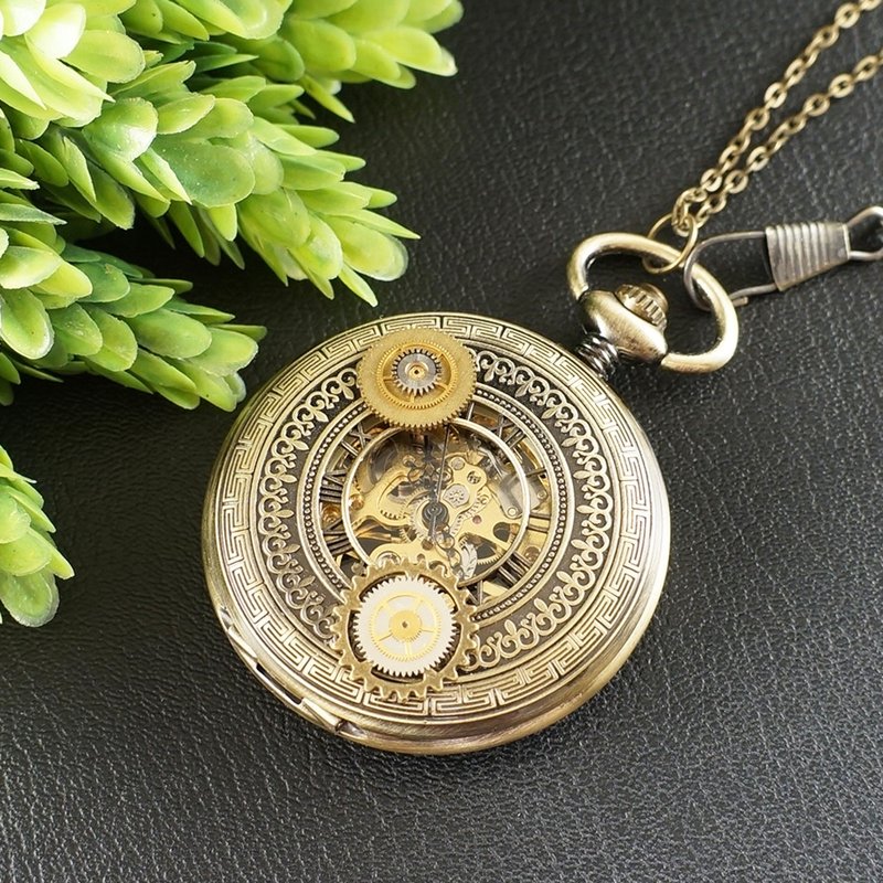 Mechanical Pocket Watch Pendant Steampunk Necklace Watch Gears Jewelry Accessory - 男錶/中性錶 - 其他金屬 金色