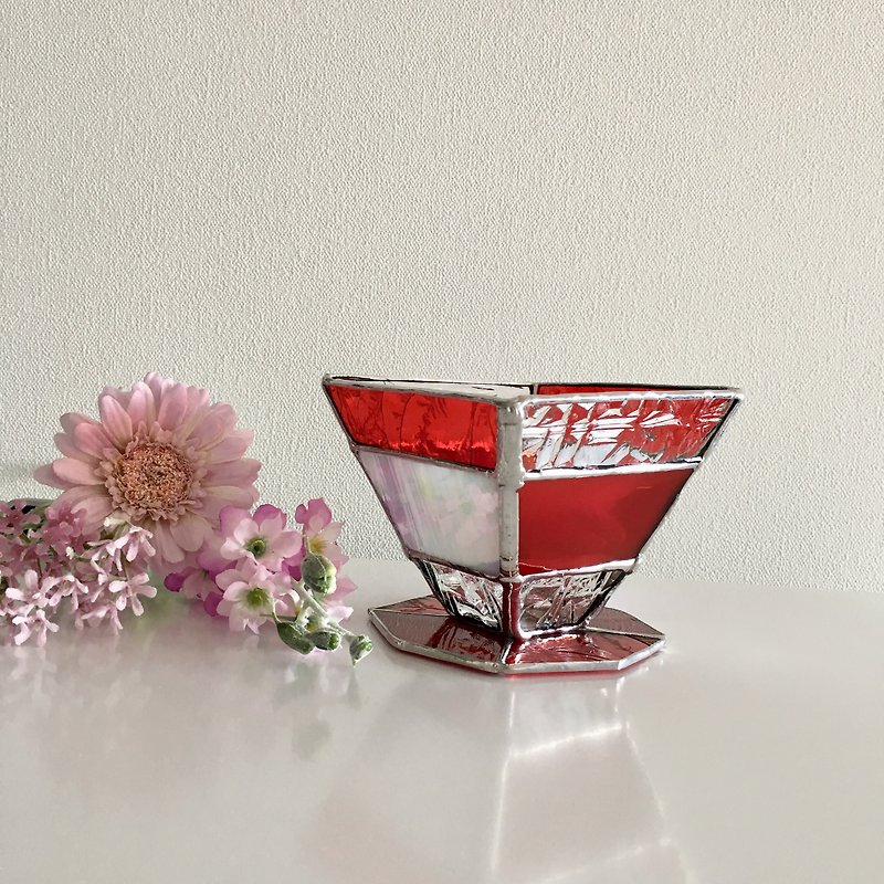 Daydream Diaman Pure Red Glass Bay View - Items for Display - Glass Red