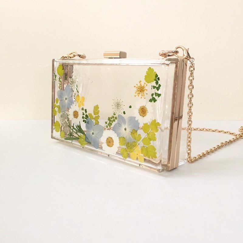 Real Flower Dry Flower Pressed Flower Clutch Evening Bag CLUTCH - Handbags & Totes - Acrylic 
