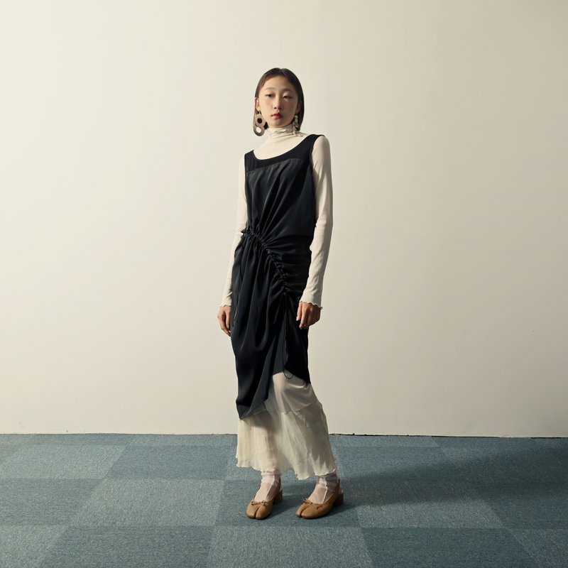 【NaSuBi Vintage】Upcycling Drawstring Design Sleeveless Vintage Dress - One Piece Dresses - Other Man-Made Fibers Black