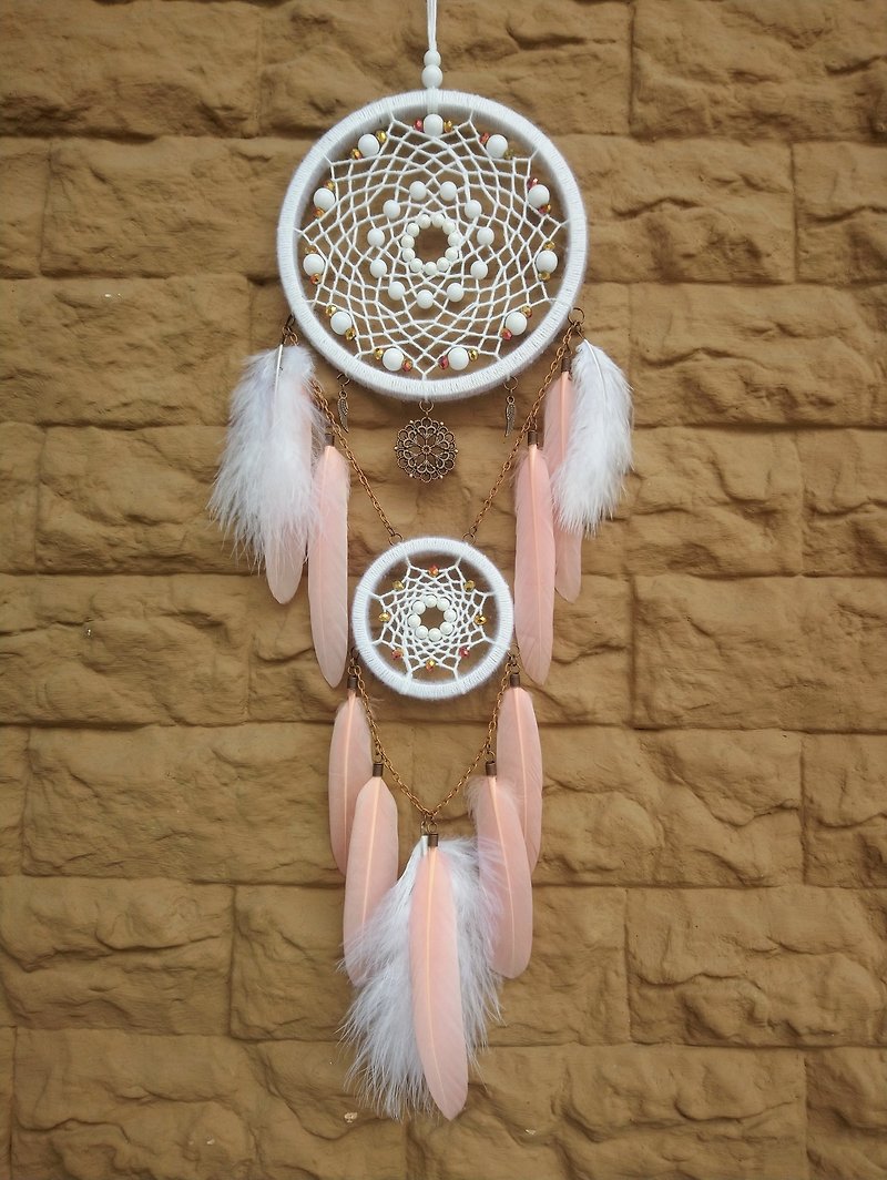 Delicate fluffy white pink dream catcher decor home bedroom nursery handmade art - Wall Décor - Other Materials Pink