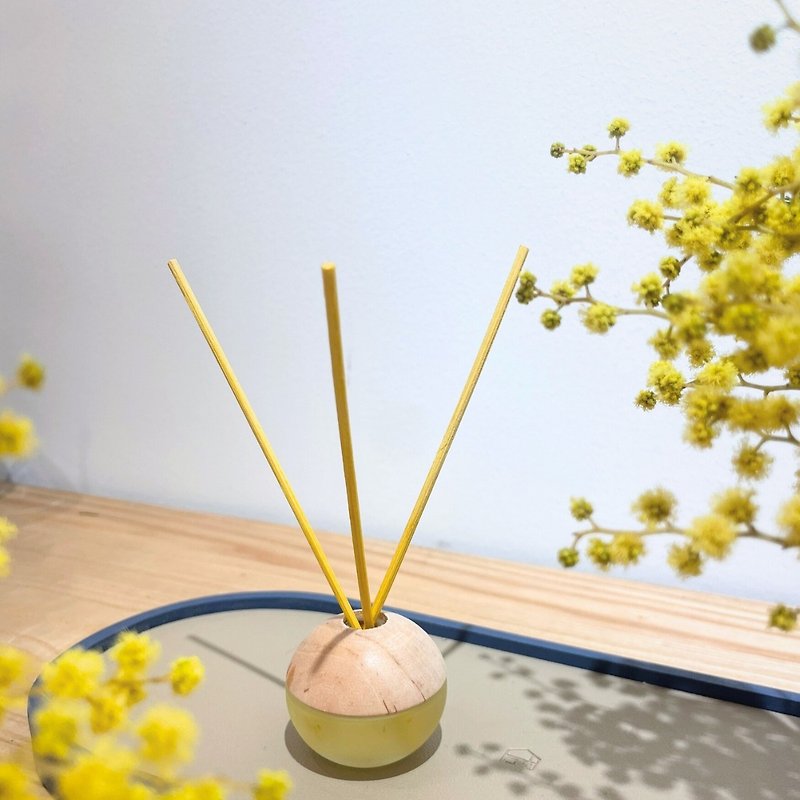 Mini Ball Fragrance (20ML) - Acacia - น้ำหอม - สารสกัดไม้ก๊อก สีเหลือง