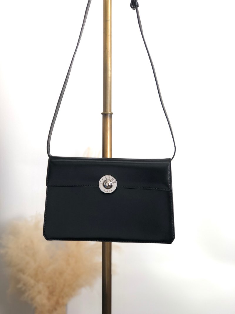 【 日本直送　名牌中古包 】CELINE セリーヌ ショルダーバッグ ブラック シルバー スターボール レザー vintage ヴィンテージ di7u6n - 側背包/斜背包 - 真皮 黑色