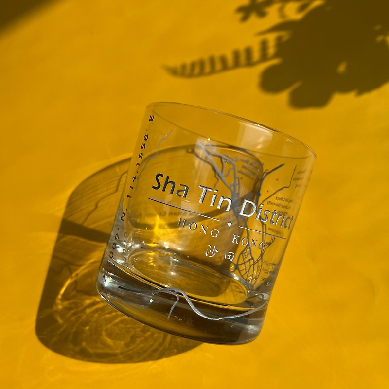 Whiskey Glasses|Hong Kong map cup Hong Kong hand-carved birthday immigration commemorative gift - แก้วไวน์ - แก้ว 