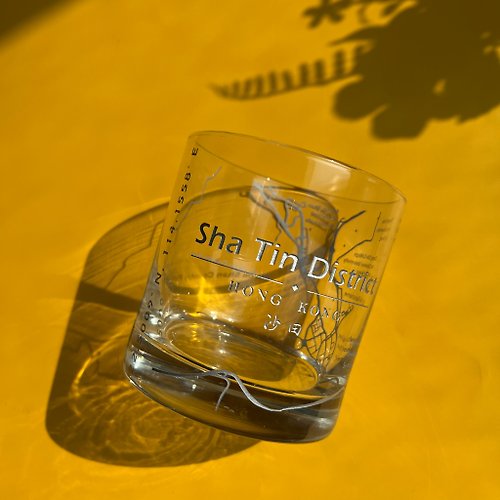 Design Your Own Wine 香港酒瓶雕刻禮品專門店 Whisky Glasses|香港地圖杯 香港人手雕刻 生日 移民紀念禮物