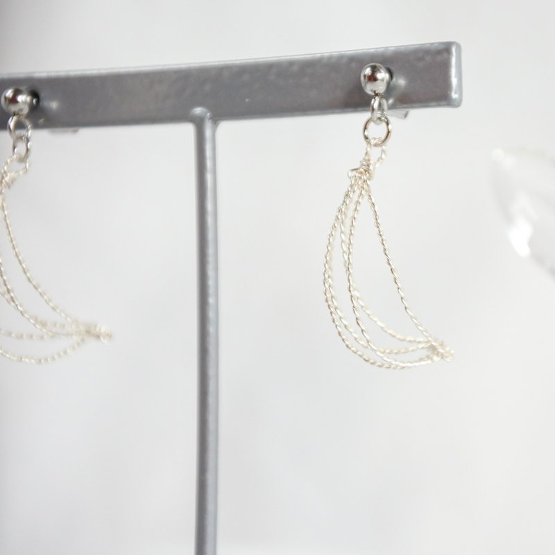 Asanagi (Extra Small) - Silver wire accessory - 耳環/耳夾/耳骨夾 - 其他金屬 銀色