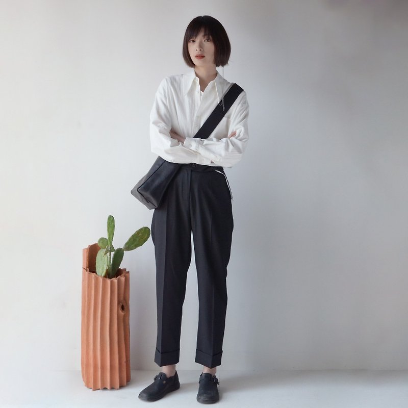 Nine-point high waist straight suit pants | pants | spring models | wool worsted + polyester fiber | Sora-259 - Women's Pants - Other Materials Black