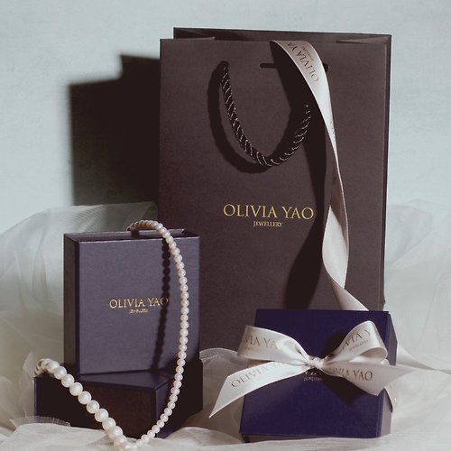 Olivia Yao Jewellery 加購品牌黑藍紙袋 (附緞帶)