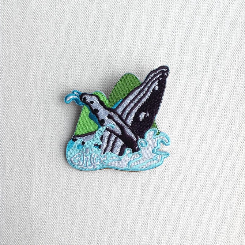 Design No.HW3811 - 【Cork Wood】Humpback Whale Badges - เข็มกลัด/พิน - ไม้ หลากหลายสี