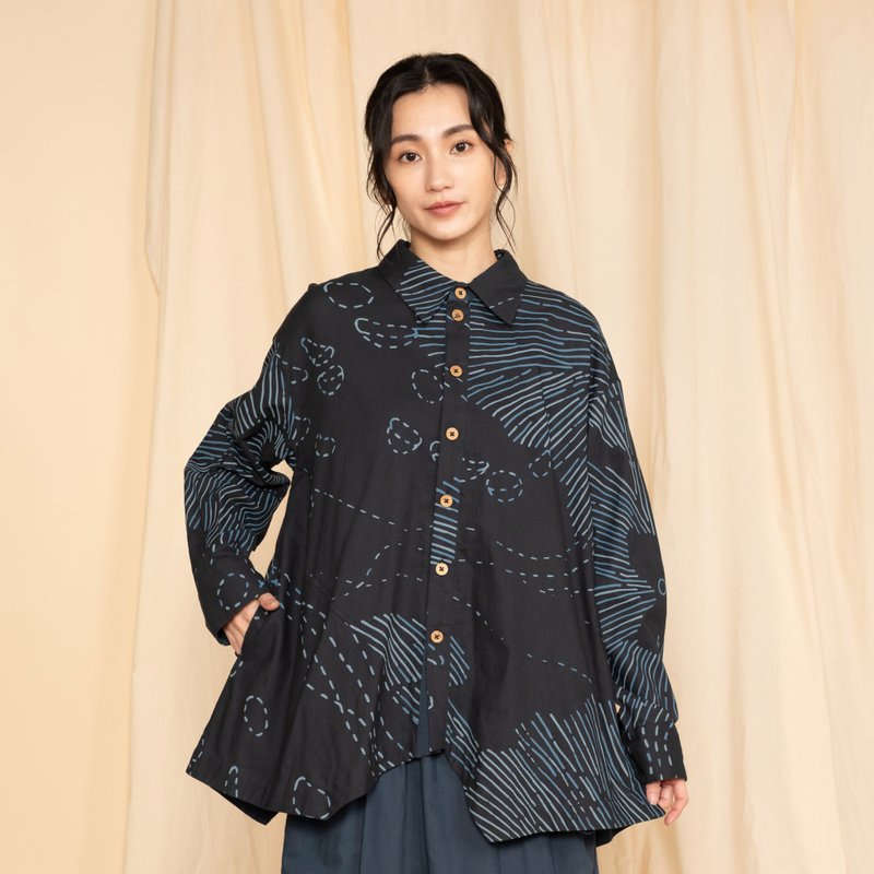 濤痕不規則襯衫_靜隱珊瑚 - 女襯衫 - 棉．麻 藍色
