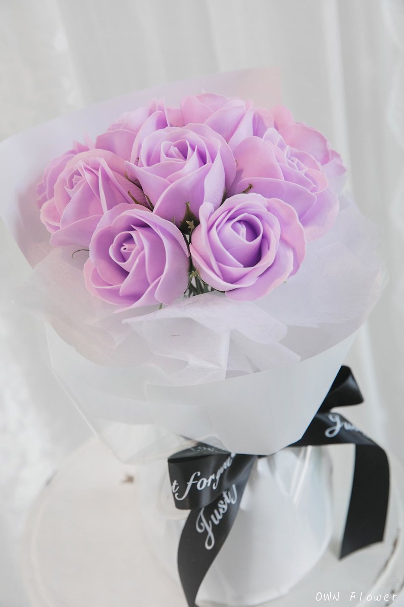 Purple rose bouquet/soap bouquet/birthday bouquet/Valentine's Day bouquet/Mother's Day bouquet/graduation bouquet - ช่อดอกไม้แห้ง - วัสดุอื่นๆ สีม่วง