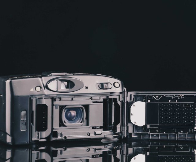 フィルムカメラ FUJI ZOOM CARDIA 950 DATE F0822-12ID p FUJI ZOOM CARDIA 950 DATE F0822-12ID p - メルカリ