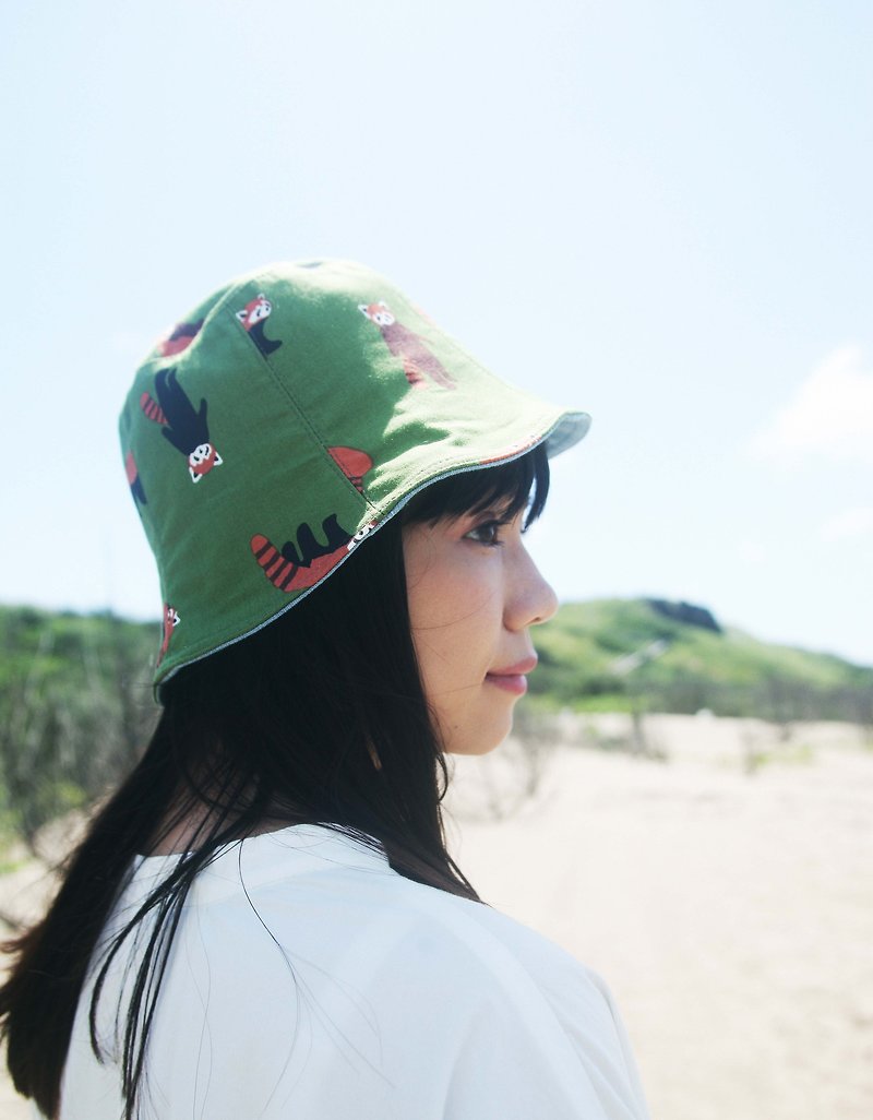 両面緑の背景のアライグマの帽子_ - 帽子 - コットン・麻 グリーン