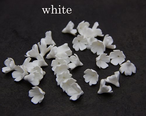 Pearl Lily flowers Beads, Polymer Clay Beads, Lily flowers 2-2.5cm