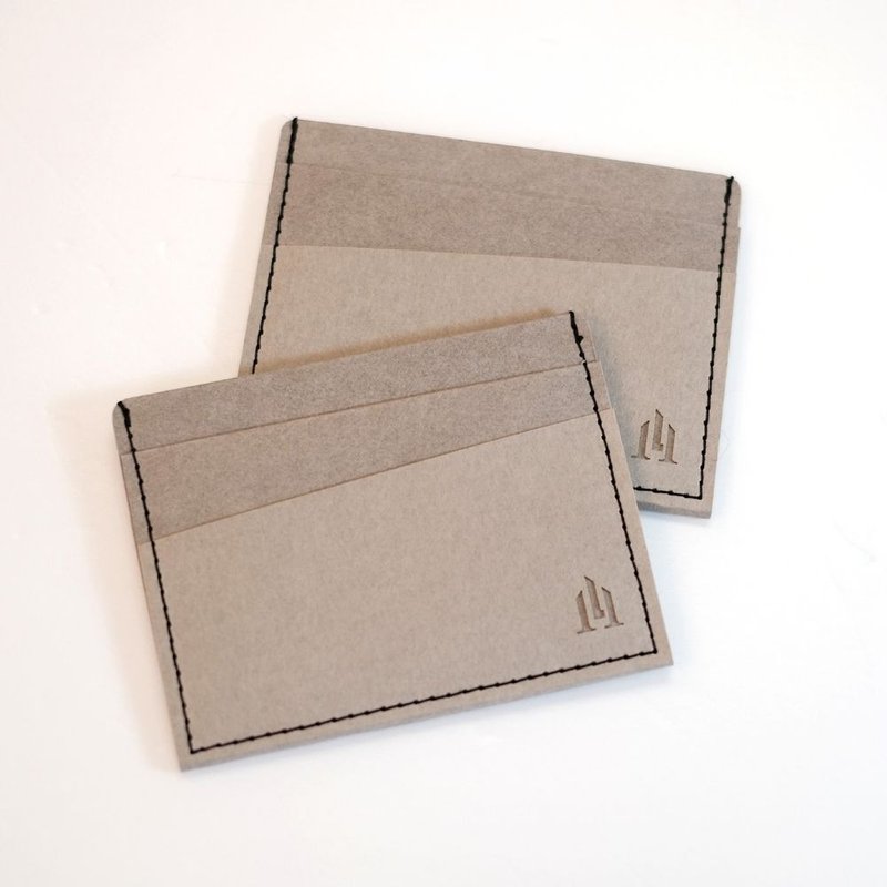 LOGINHEART | Double-sided induction card holder wooden cold gray induction does not interfere with 5 card layers paper leather - กระเป๋าสตางค์ - กระดาษ 