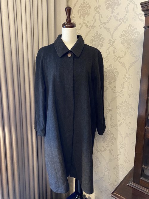 【藏私‧Collection】 黑灰隱藏釦純喀什米爾羊毛古著大衣