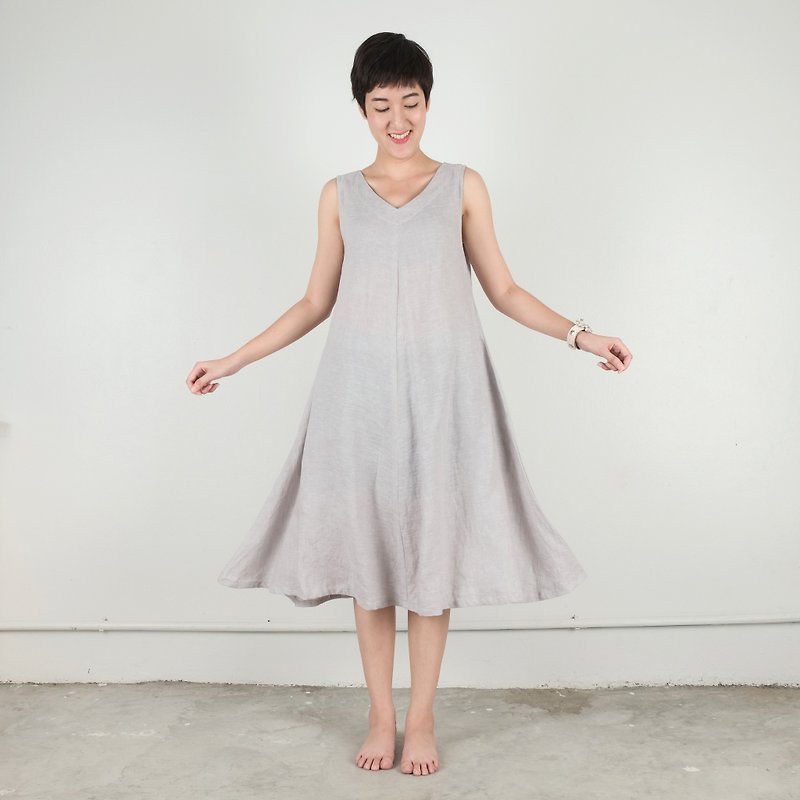 A-dress Linen Fabric (Gray) - 洋裝/連身裙 - 棉．麻 灰色