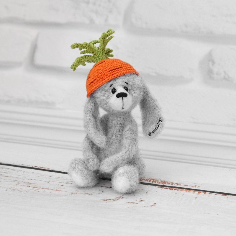 Crochet pattern Bunny in a carrot hat, PDF Digital Download, easter DIY - 手工藝教學/工具書 - 其他材質 