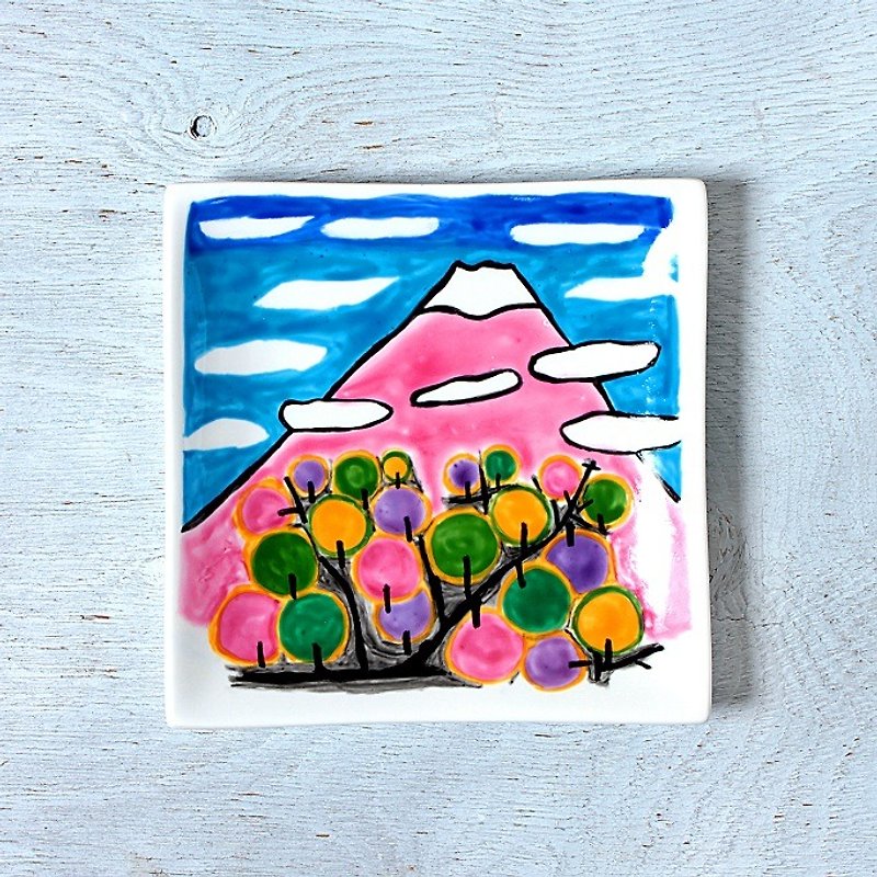 Mt. Fuji (wave plover) in spring, square plate (15 cm) - Small Plates & Saucers - Silicone Multicolor