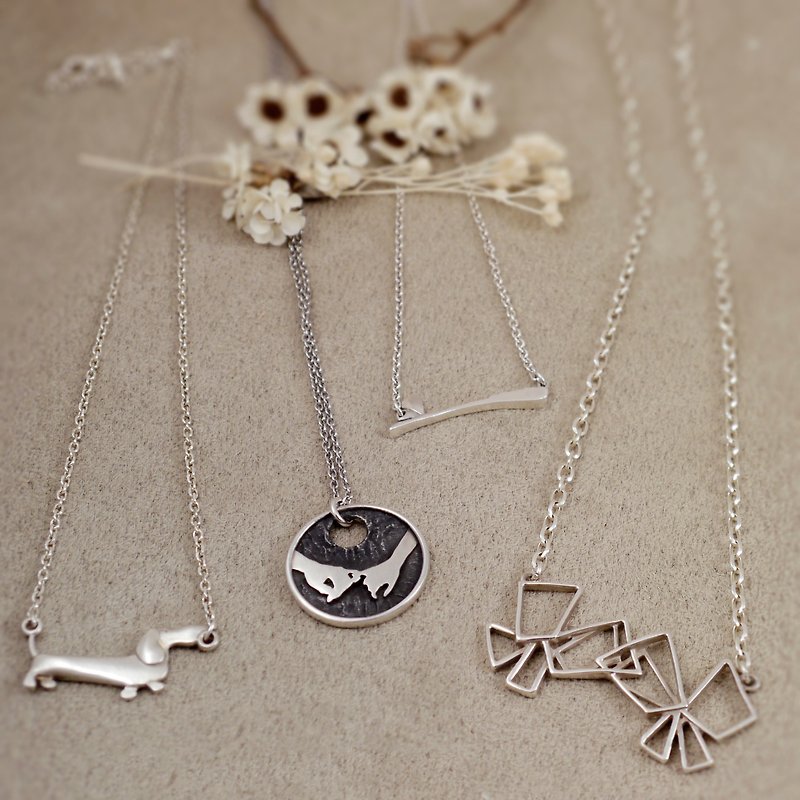 Goody Bag two pieces of lucky bag A earrings necklace group Christmas gift - สร้อยคอทรง Collar - โลหะ สีเงิน