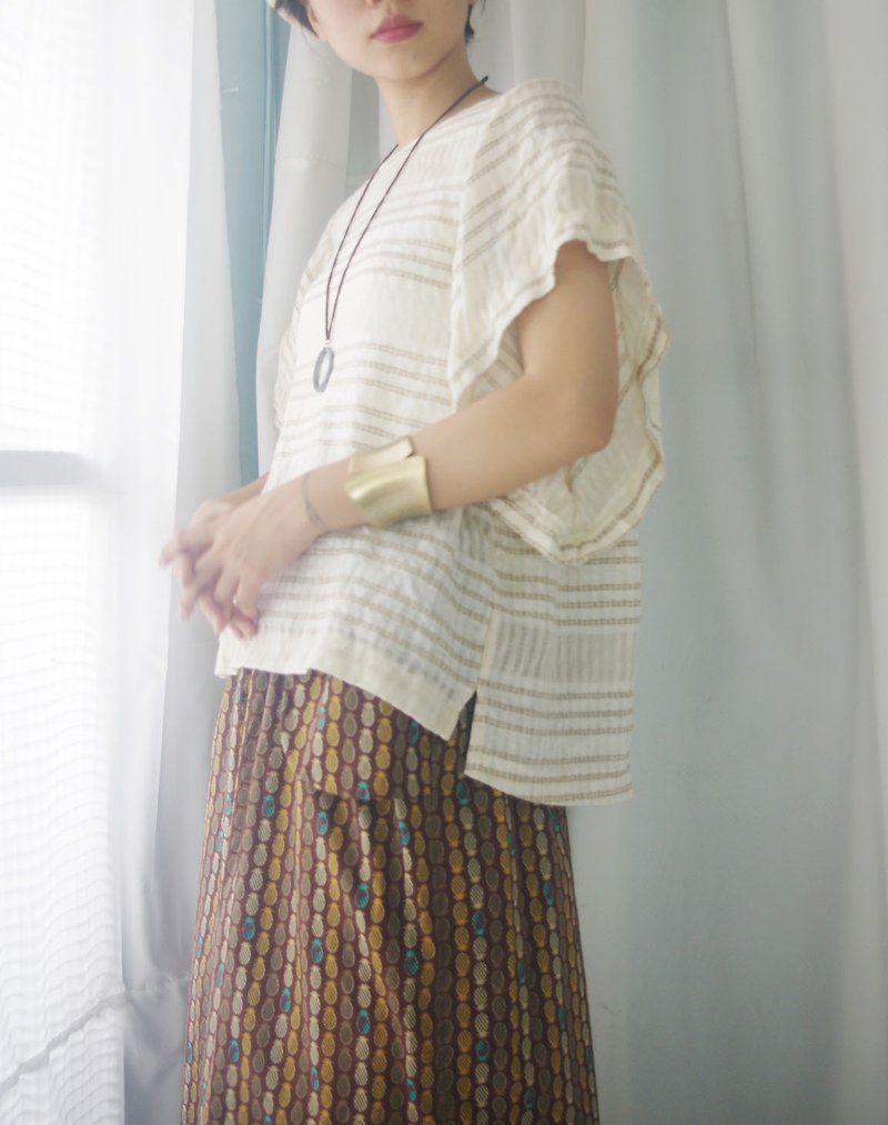 Design hand made - early autumn rice white cotton and linen textured wide-sleeved tailored top - เสื้อผู้หญิง - ผ้าฝ้าย/ผ้าลินิน ขาว