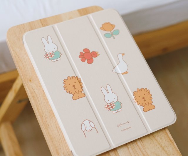 Pinkoi x miffy】iPadタブレットケース (ミッフィーと動物たち) - ショップ 815a.m タブレット・PCケース - Pinkoi