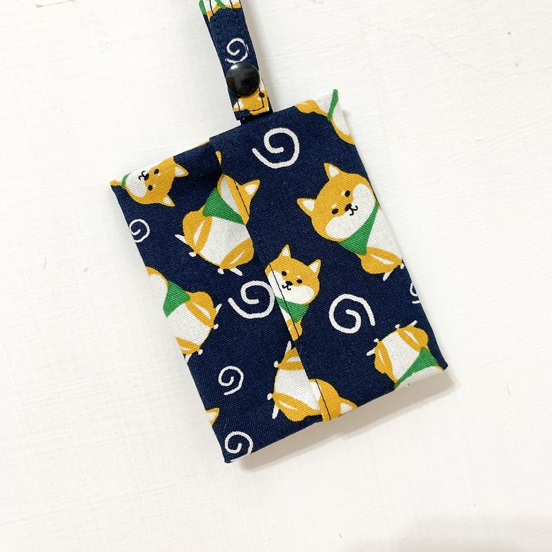 Cute Shiba Inu | Tissue clip/mask storage clip/lanyard - กระเป๋าคลัทช์ - ผ้าฝ้าย/ผ้าลินิน หลากหลายสี