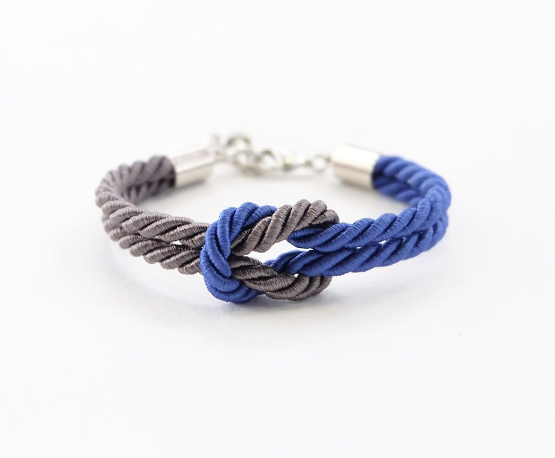 Admiral blue / Charcoal knot rope bracelet - สร้อยข้อมือ - เส้นใยสังเคราะห์ สีน้ำเงิน