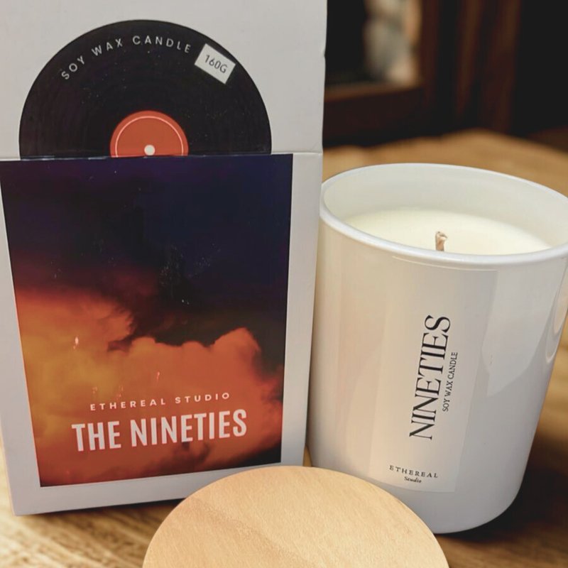 THE NINETIES - Soy Wax Candle 160g - 香氛蠟燭/燭台 - 蠟 白色