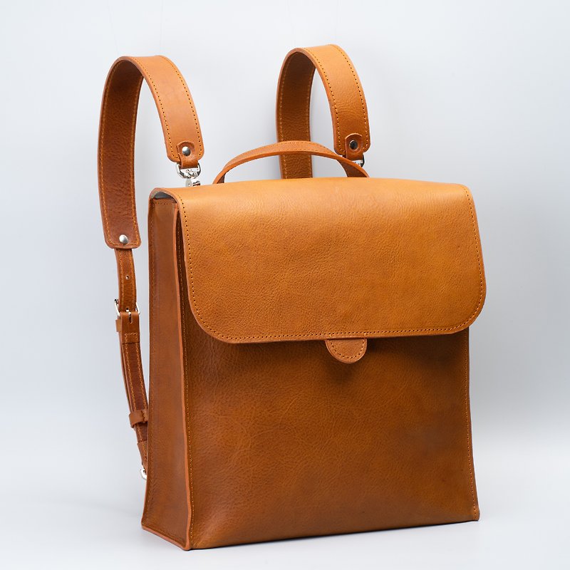 其他材質 後背包/書包 - 皮革背包由環保的意大利植鞣皮革手工製成
