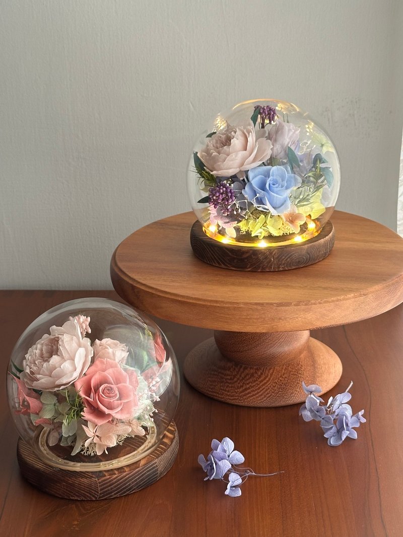 開幕花禮/生日禮物/永生花玻璃花盅/夜燈款 - 乾燥花/永生花 - 植物．花 