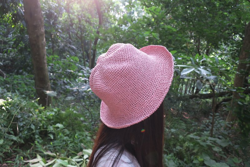 A mother の hand made hat - summer La Fei straw hat - retro square fisherman hat / elegant pink / limited amount / picnic / gift - Hats & Caps - Paper Pink